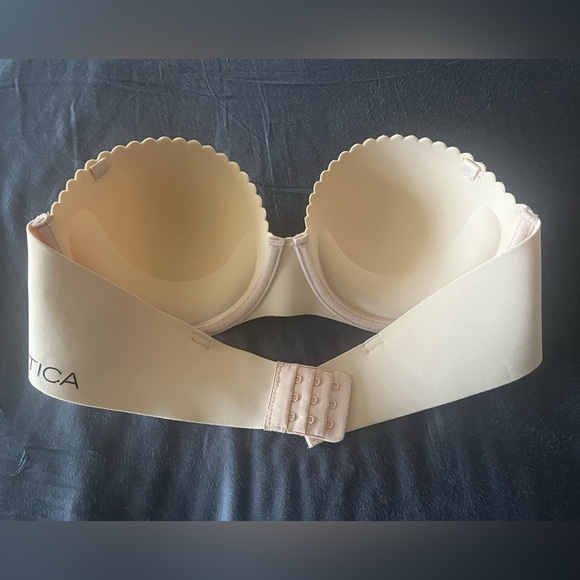 Nautica Intimates Cream Bra - Picture 2 of 3